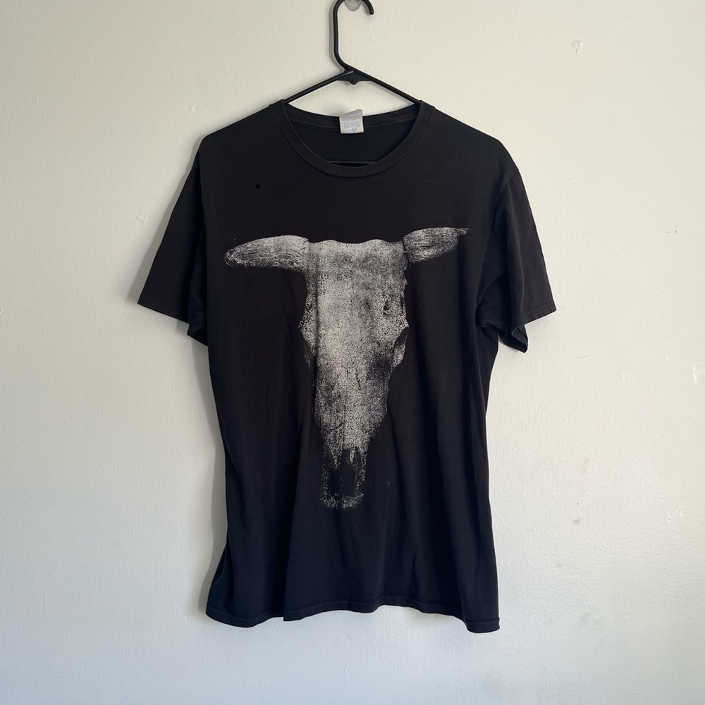 Bull skull Tshirt medium